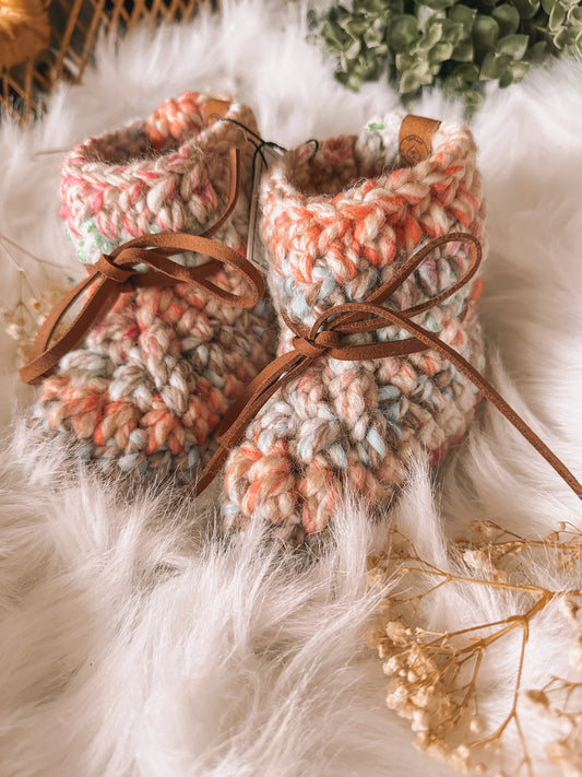 Hart Strings Crochet Baby Booties - Cotton Candy