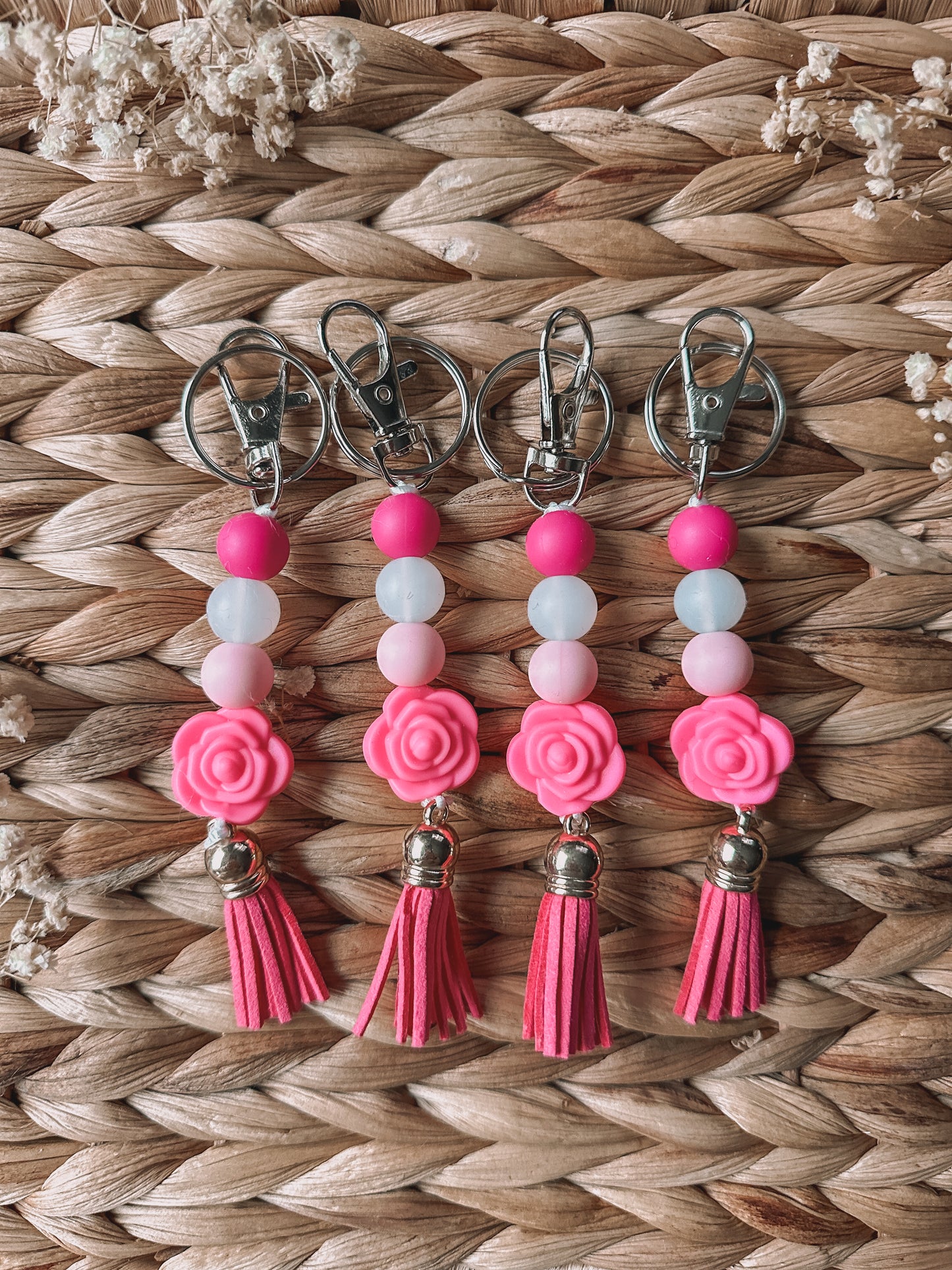 Hart Strings Keychain - Pink Rose