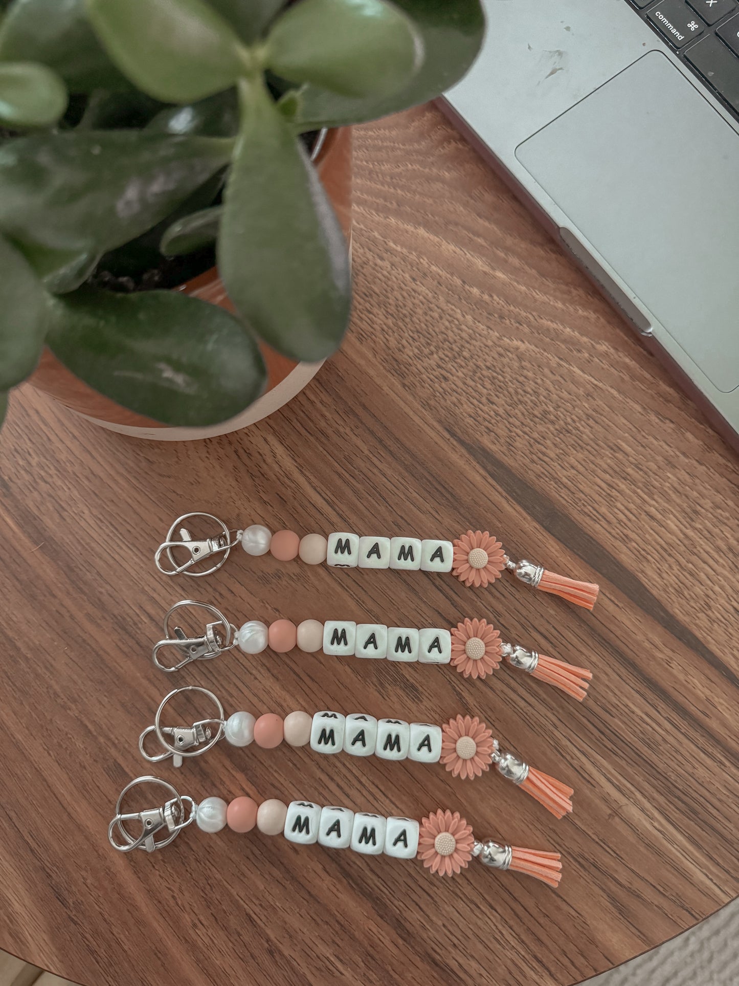 Hart Strings Keychain - Mama Pastel Pink