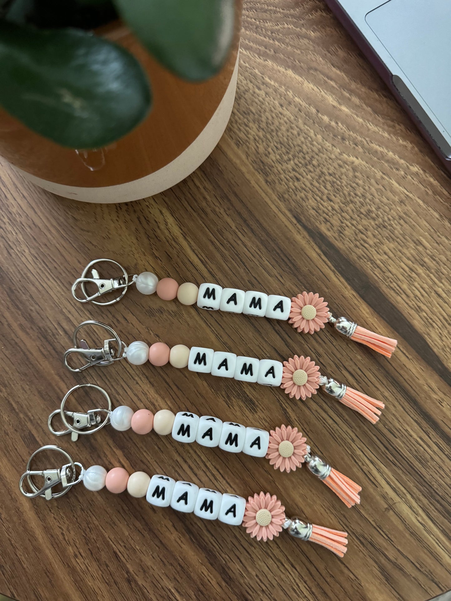 Hart Strings Keychain - Mama Pastel Pink